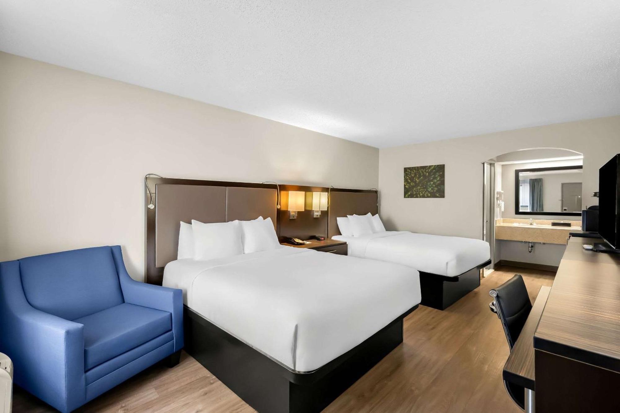 Quality Inn & Suites Monticello エクステリア 写真