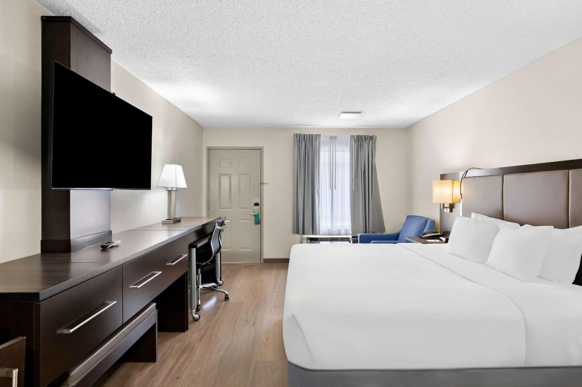 Quality Inn & Suites Monticello エクステリア 写真