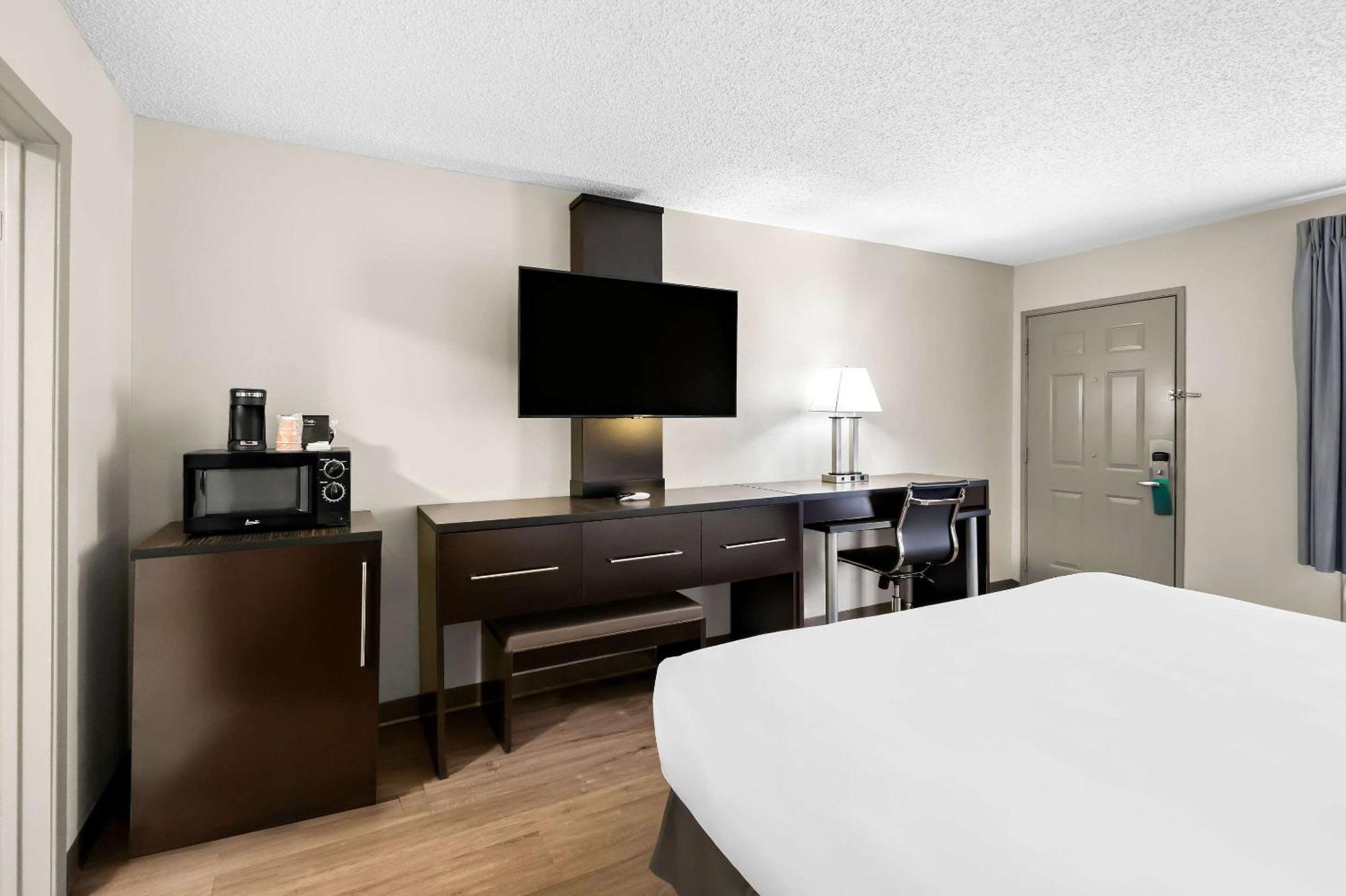 Quality Inn & Suites Monticello エクステリア 写真